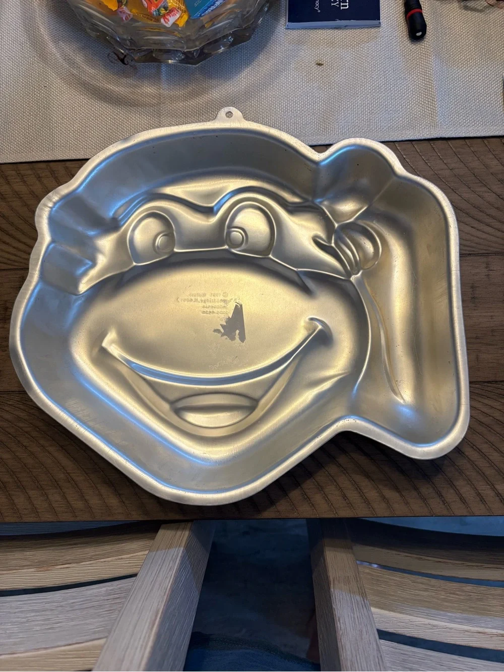 Wilton Vintage Ninja Turtle 1991 Cake Pan